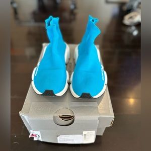 Balenciaga speed trainers in box